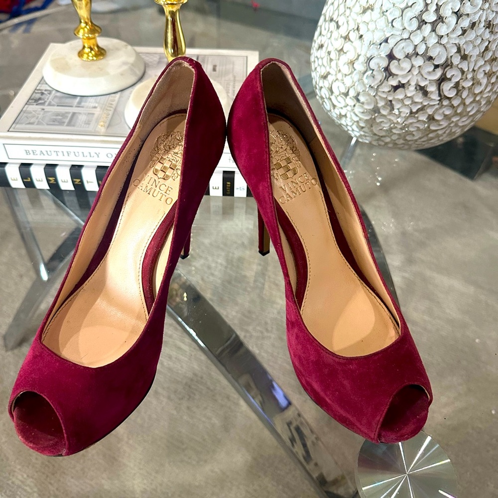 Vince Camuto peep toe heels